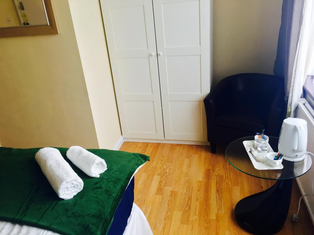 Gable Lodge London B&B Энфилд Номер фото